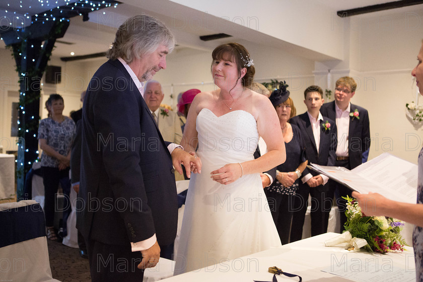 0055 
 Wedding Photography 
 Keywords: Ali & Steve, Berkshire Wedding, Maria Dobson LRPS, Maria Dobson Photography, The Bear Hungerford, Wedding Photography, Copyright Maria Dobson LRPS